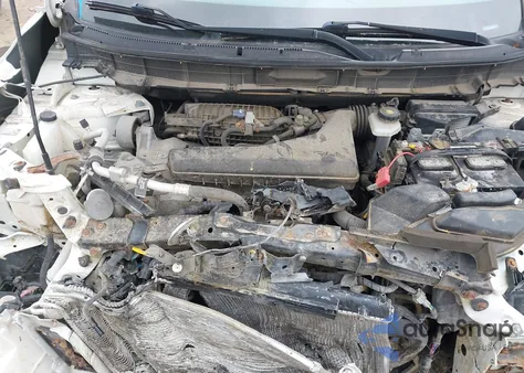 2017 Nissan Rogue S/Sl/Sv z USA, uszkodzony, nr VIN 5N1AT2MV7HC740860